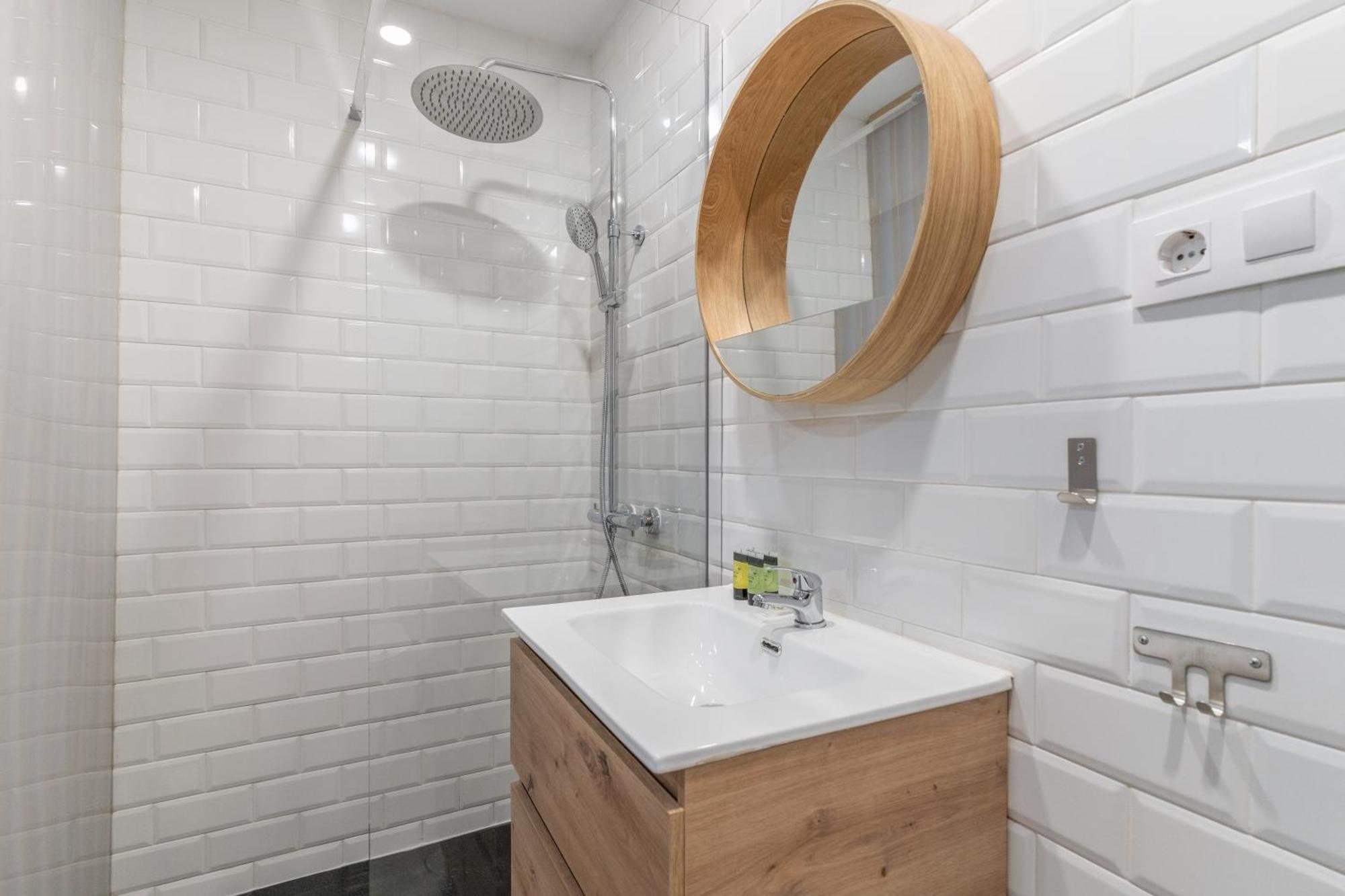Modern Duplex-2Bedrooms 3Baths-Palacio Madrid Eksteriør bilde